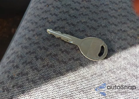 2000 Dodge Grand Caravan из США, поврежденный, VIN 2B4GP24RXYR66594D